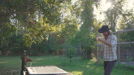Video: the Outlaw hat being worn outdoors