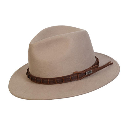 Outback wool hat in color Putty with leather hat band and Conner emblem